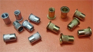 供應(yīng):小頭 平頭豎紋拉帽M6,華人螺絲網(wǎng)提供各種供應(yīng):小頭 平頭豎紋拉帽M6報(bào)價(jià)、價(jià)格、生產(chǎn)廠家、供應(yīng)商-東莞市方信五金制品